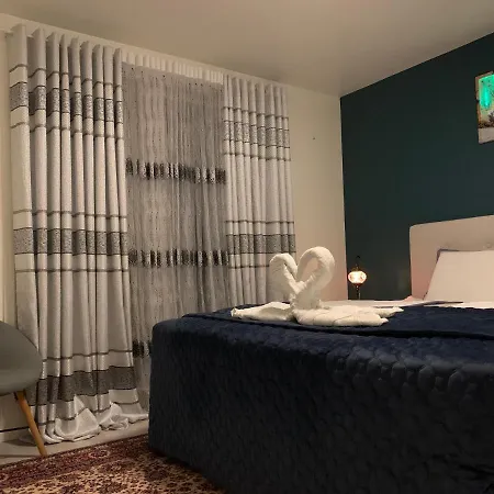 Modern Townhouse, Beautiful View + Free Parking Holiday home *